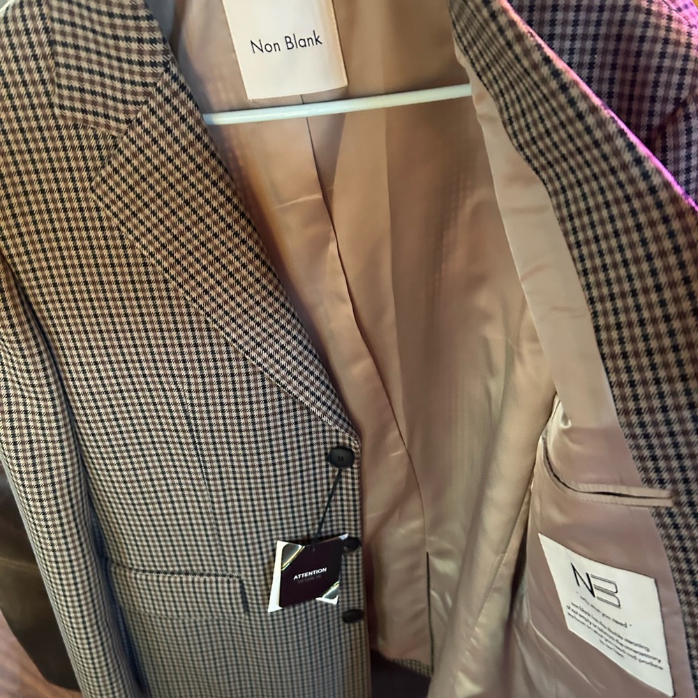 Suit coat